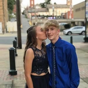 Meet your Posher, Adriana